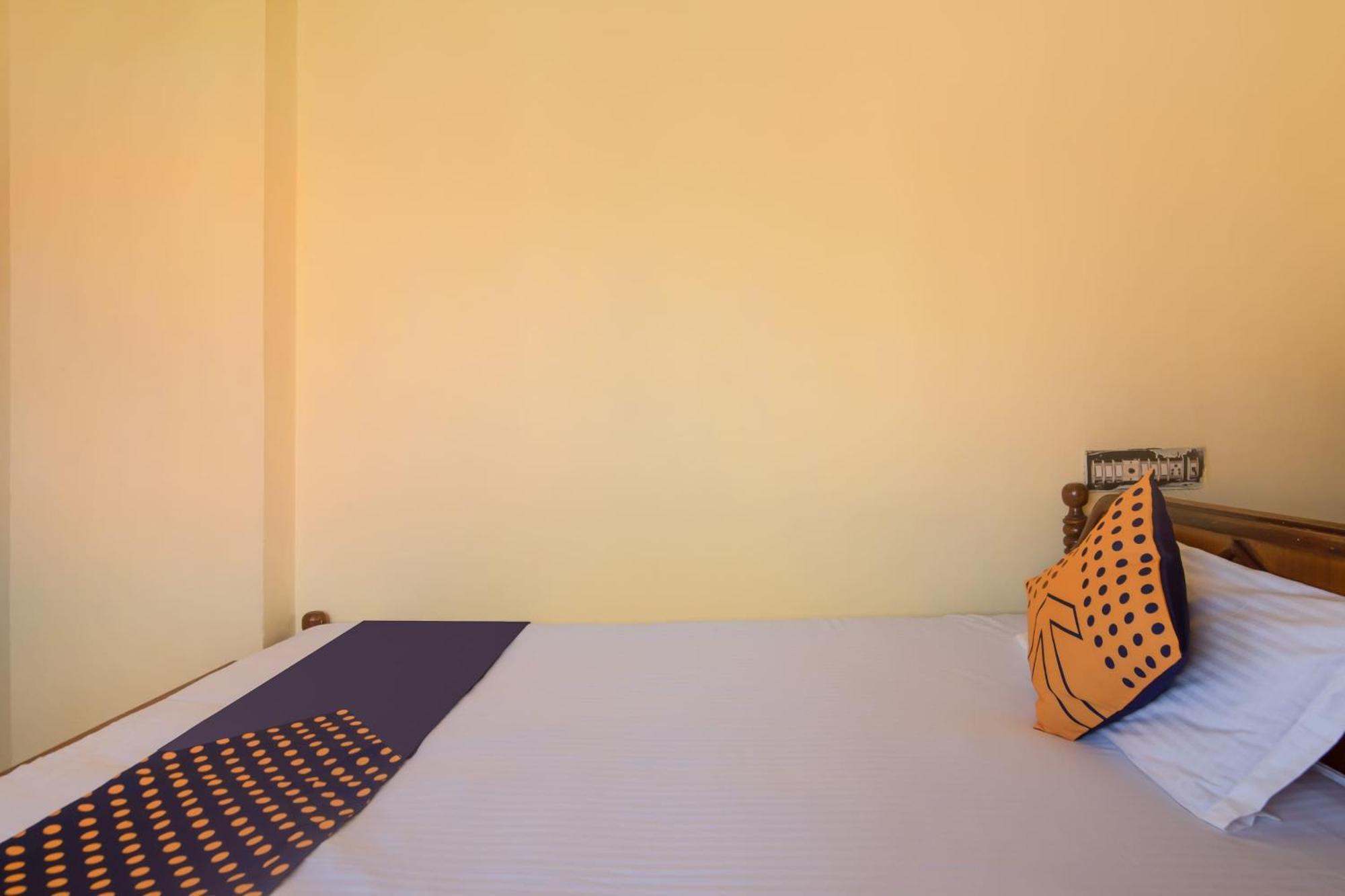 Spot On Hotel Manikanta Residency Visakhapatnam Buitenkant foto