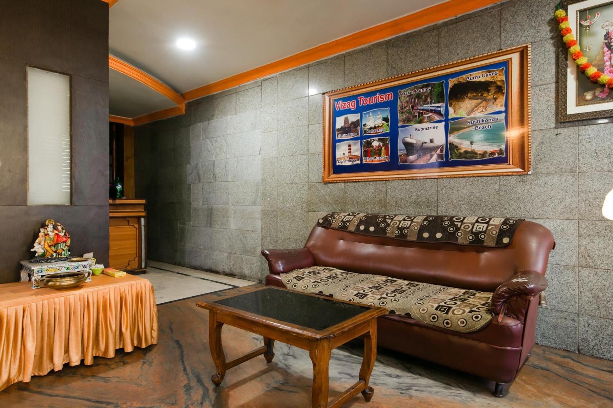 Spot On Hotel Manikanta Residency Visakhapatnam Buitenkant foto