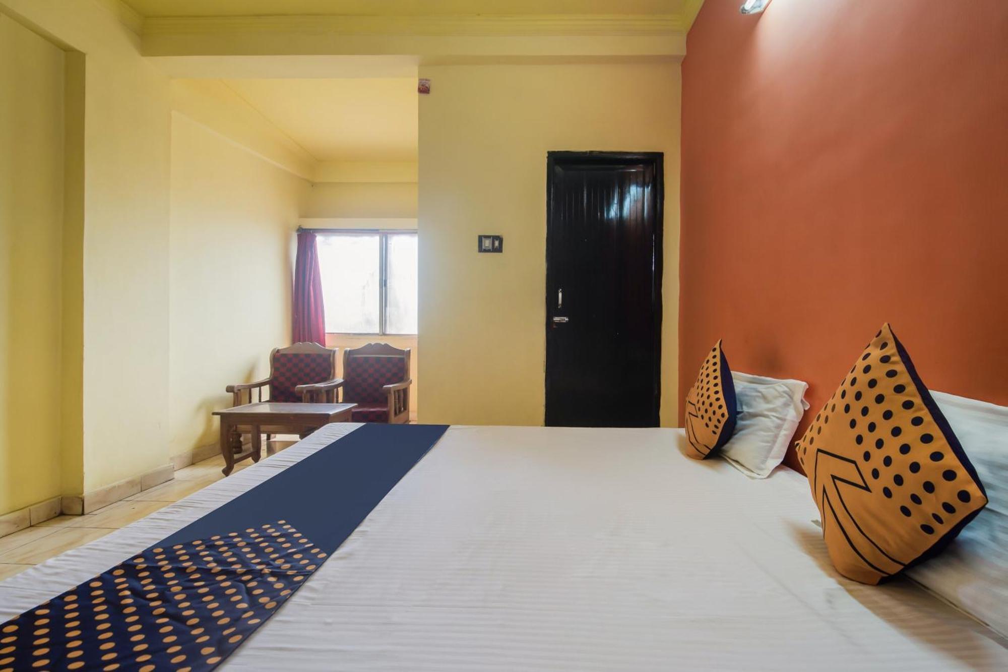 Spot On Hotel Manikanta Residency Visakhapatnam Buitenkant foto