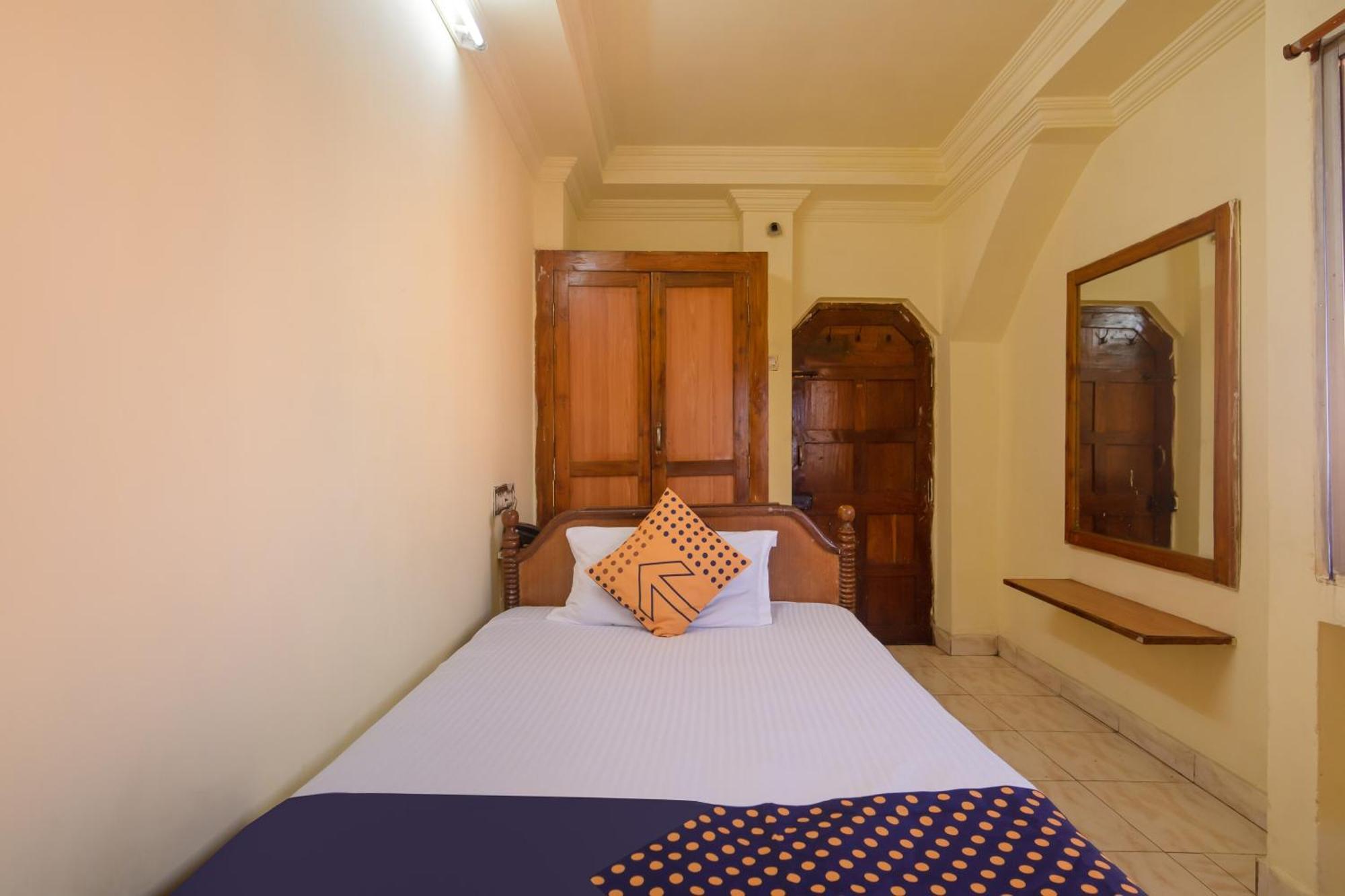 Spot On Hotel Manikanta Residency Visakhapatnam Buitenkant foto